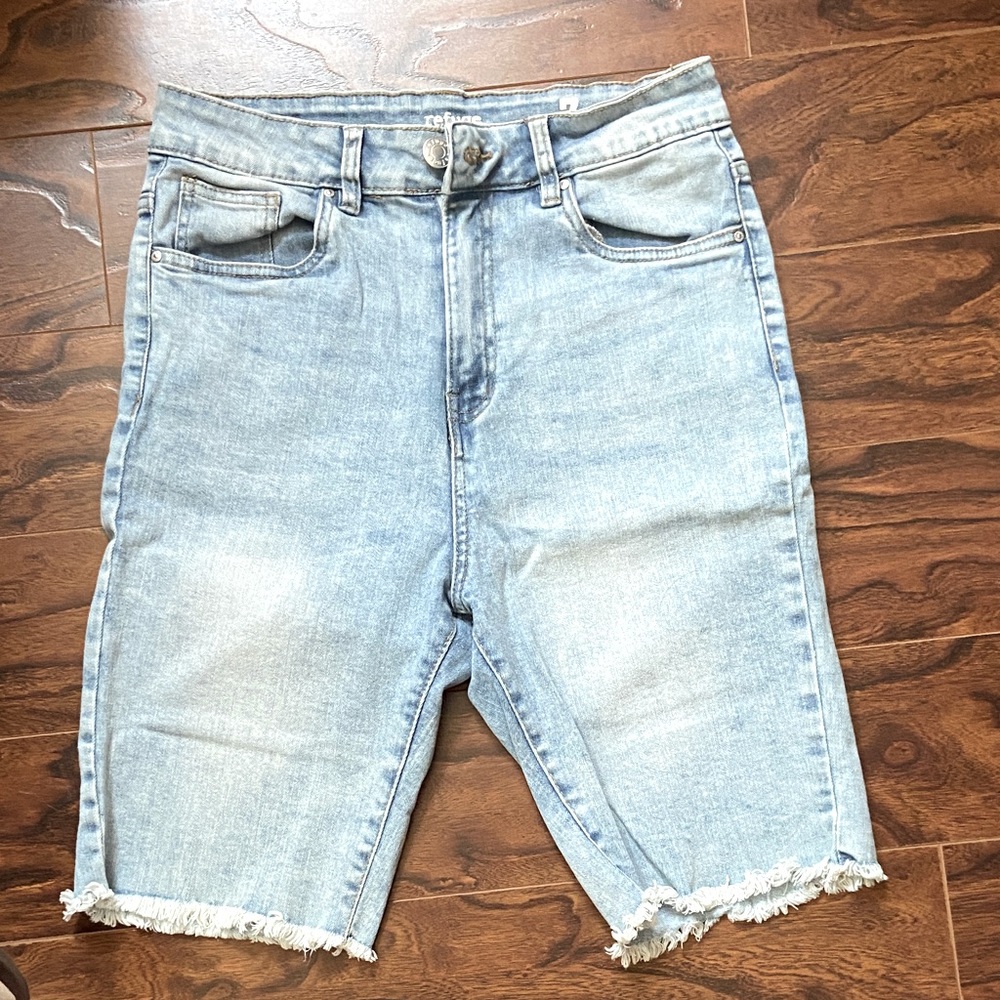 Refuge Sky Blue Denim Shorts size 7